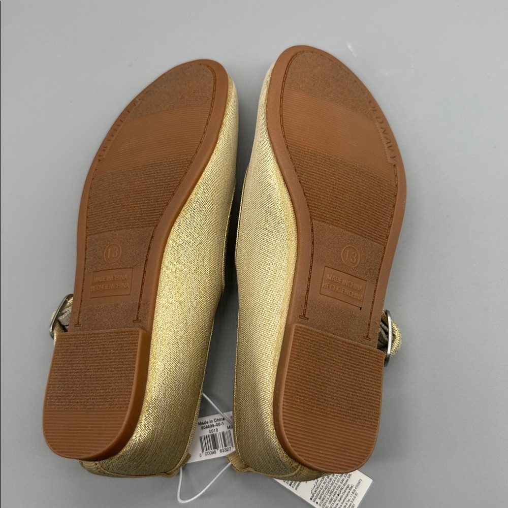 Old Navy Girls Metallic Gold Mary Jane Flats. Rand New - Picture 5 of 5